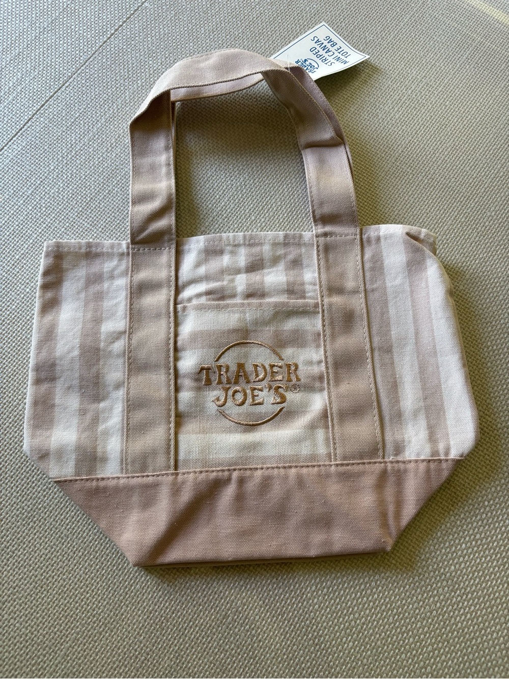 Trader Joe’s Pastel Stripe Tote Bags. Set of four. New with tags - Picture 5 of 5